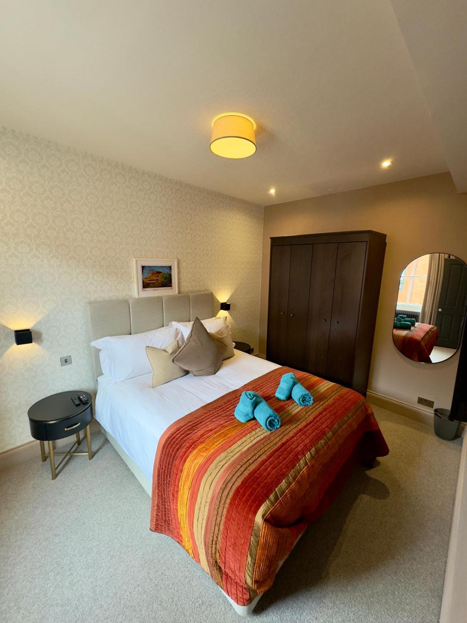 Romeo'S Arch High End Luxury In Centre Of Stratford With Parking Apartment Luaran gambar