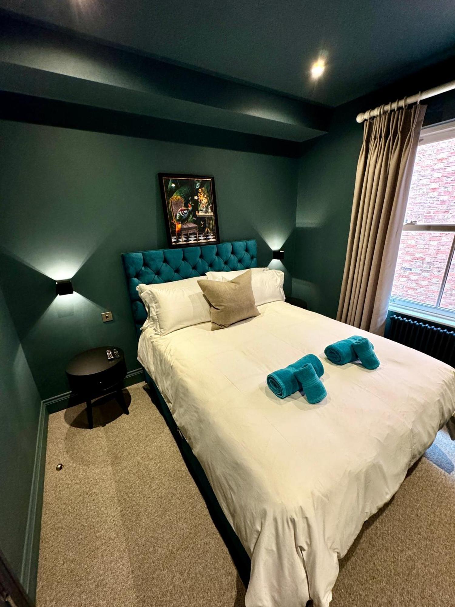 Romeo'S Arch High End Luxury In Centre Of Stratford With Parking Apartment Luaran gambar