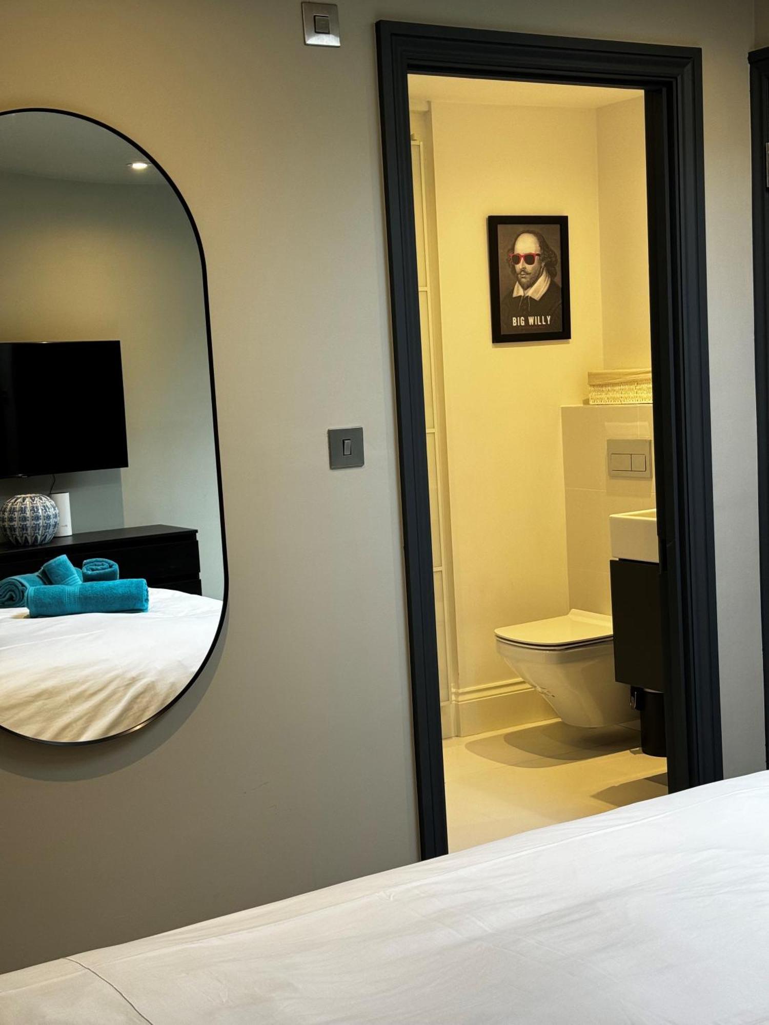 Romeo'S Arch High End Luxury In Centre Of Stratford With Parking Apartment Luaran gambar