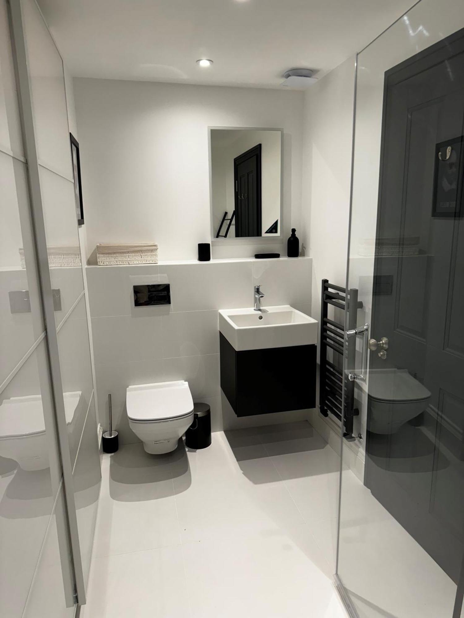 Romeo'S Arch High End Luxury In Centre Of Stratford With Parking Apartment Luaran gambar