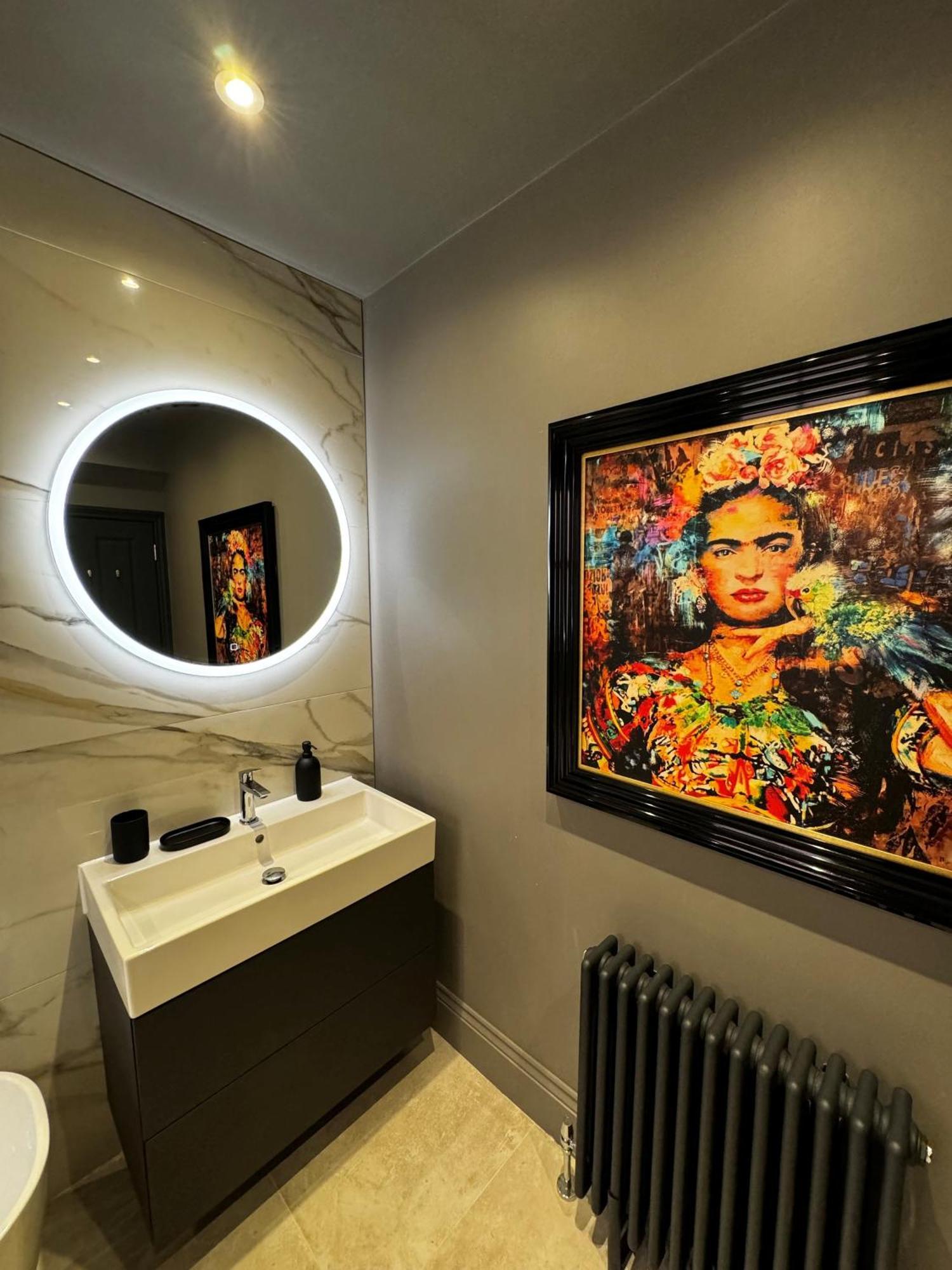 Romeo'S Arch High End Luxury In Centre Of Stratford With Parking Apartment Luaran gambar