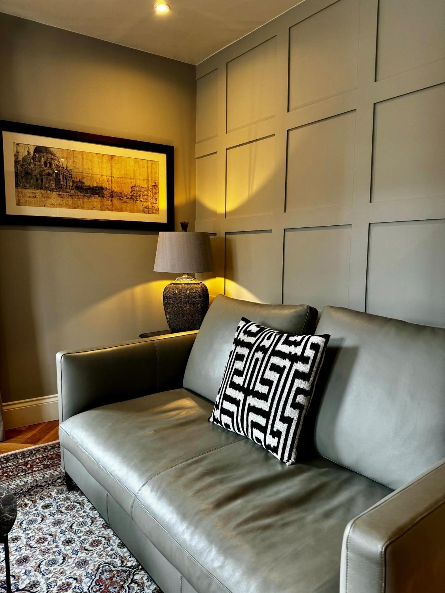 Romeo'S Arch High End Luxury In Centre Of Stratford With Parking Apartment Luaran gambar